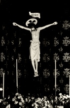 Kruis Lieve-Heer in de kapel, foto beeldarchief DSMG, 1947