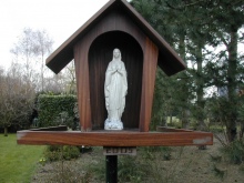 Het Mariabeeldje in het kapelletje, foto Braye Henri