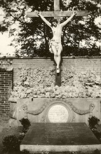 kruis-Lieve-Heer op het graf, foto verzameling De Groote Eric