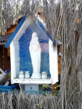 Mariakapelletje aan tuinomheining, foto Gevaert Louis, 2021